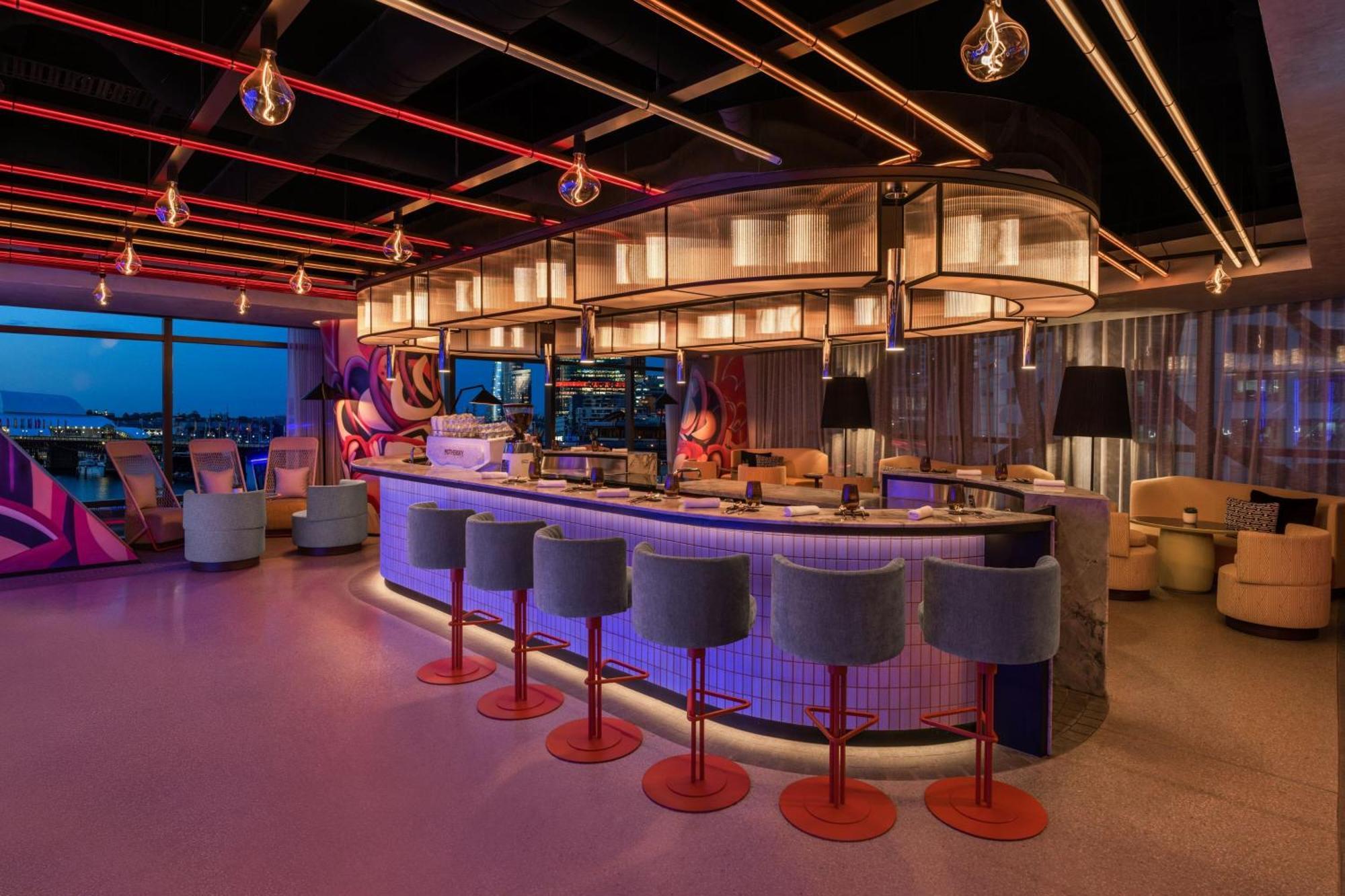 W Sydney Sidney Exterior foto The bar at the 101 Skybar